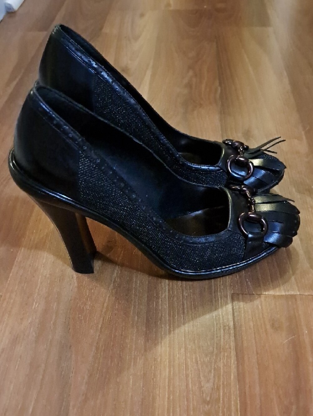 Nine West Black Leather Fringe Pumps with Bronze-Tone Bit